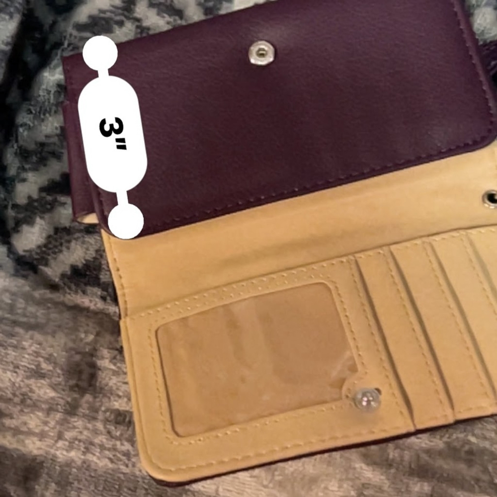Body Glove Burgundy Wristlet Clutch - Picture 7 of 8